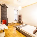 Mosaic Center Apartmán