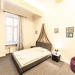 Mosaic Center Apartmán *