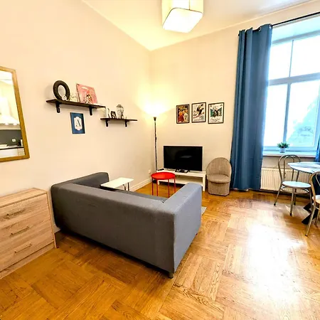 Apartment Mosaic Center