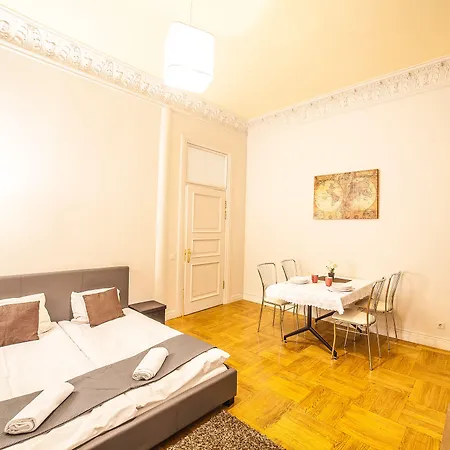 Apartamento Mosaic Center *