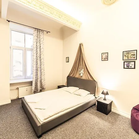 Mosaic Center Apartment *