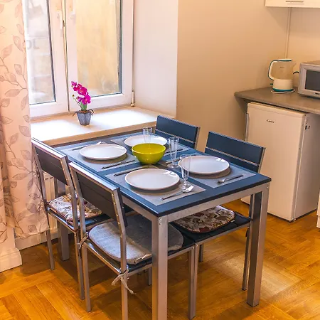 Mosaic Center Apartmán *