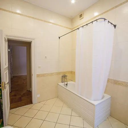Mosaic Center Apartment